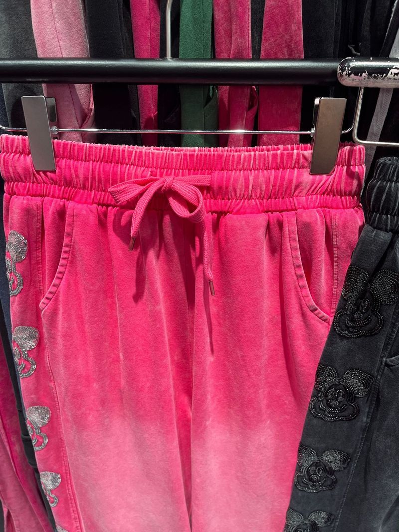 Women's Clothing Heavy Industry Hot Diamond Cartoon Sweatpants Slim Elastic Waist Casual Sports Trousers_voghion.com