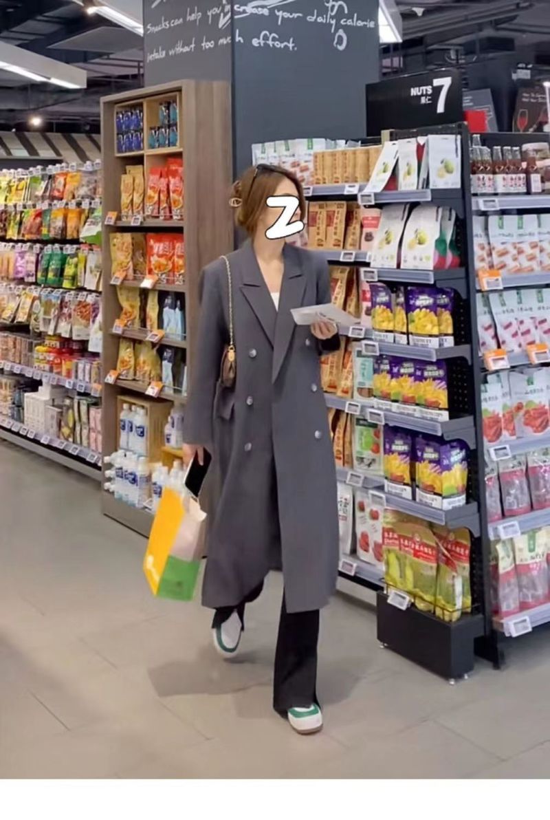 Trench di alta qualità per donna, lunghezza media, nuovo stile primavera e autunno 2025, cappotto lungo con colletto doppiopetto_voghion.com