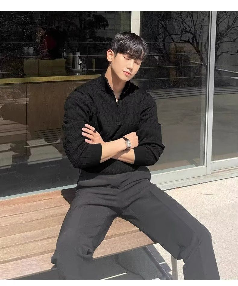 Men’s Half-Zip Knit Sweater – Lightweight & Breathable, Slim-Fit Pullover, Moisture-Wicking Fabric (White/Black/Brown, Sizes M-XXXL)_voghion.com