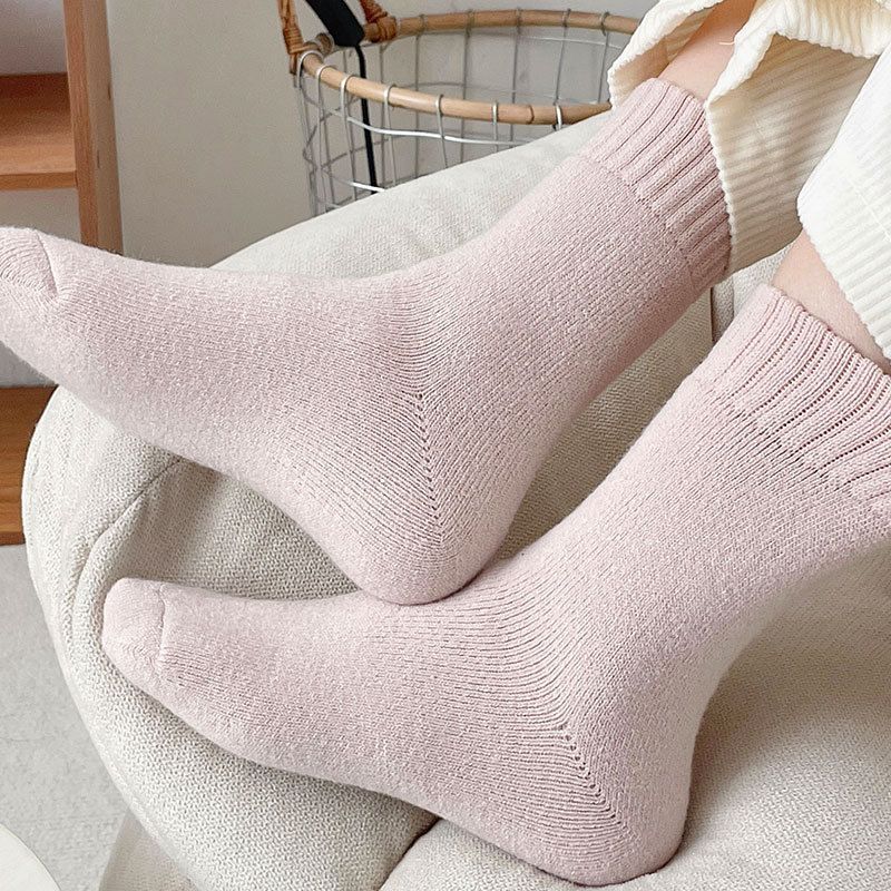 New winter socks for women, thickened brushed warm socks, mid tube socks, ladies' confinement socks, floor towel socks, mid tube socks_voghion.com