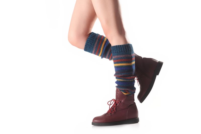 Herbst/Winter Neue horizontale Streifen Farbblock Damenmode Gestrickte Wolle Warme Socken, Stiefel und Leggings_voghion.com