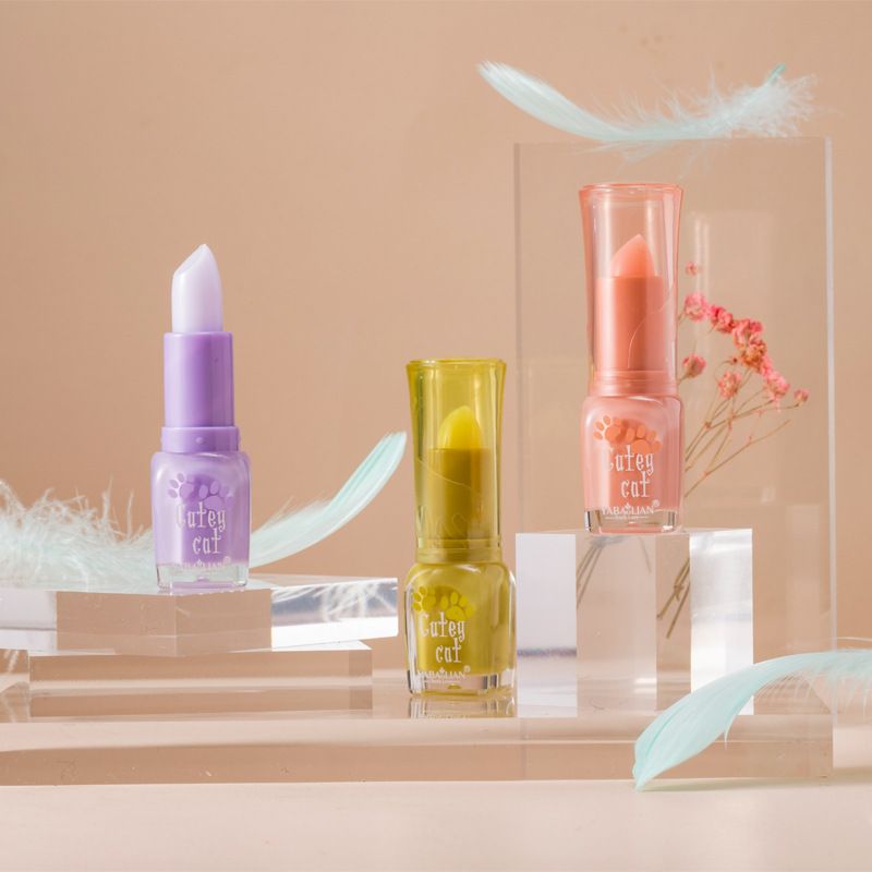Lipstick Yabaolian lipstick Moisturizes the lips of men women in autumn and winter_voghion.com