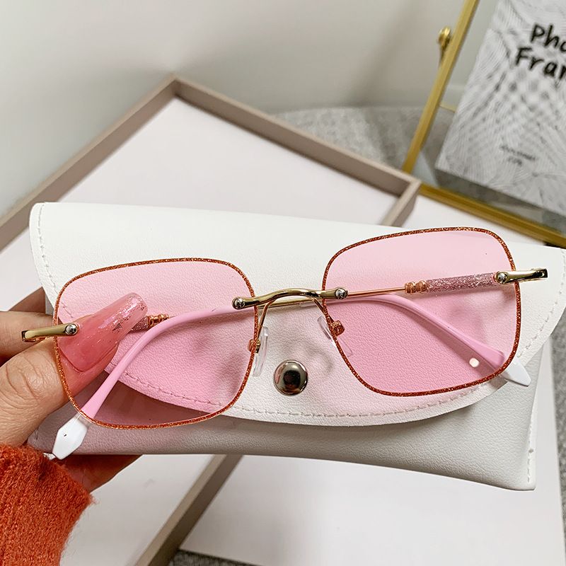 Damen-Sonnenbrille, quadratischer Rahmen mit Zubehör, Glitzer, INS-Stil, Mode, High-End-Sinn, Sonnenbrille im gleichen Stil für Männer und Frauen_voghion.com