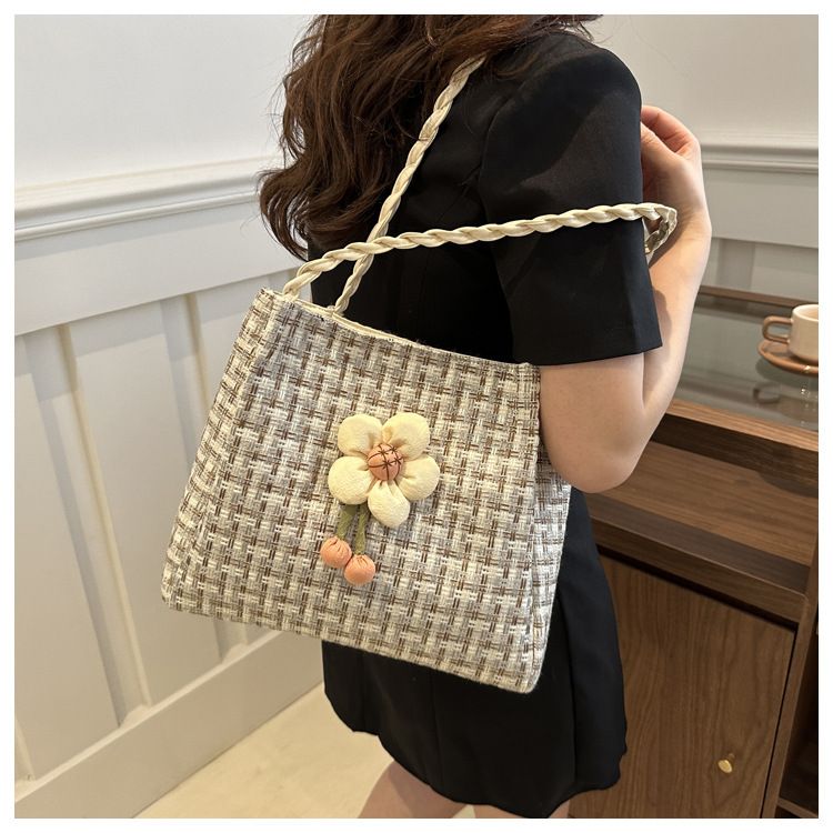 Printemps/été nouveau sac pour femme sac tissé en paille sac fourre-tout minimaliste de grande capacité bord de mer loisirs vacances sac tissé boucle magnétique pour la plage d'été_voghion.com