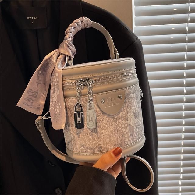 Borsa a tracolla da donna alla moda, versatile e alla moda, stile casual, stile di nicchia, modello 2025, per celebrità su Internet_voghion.com