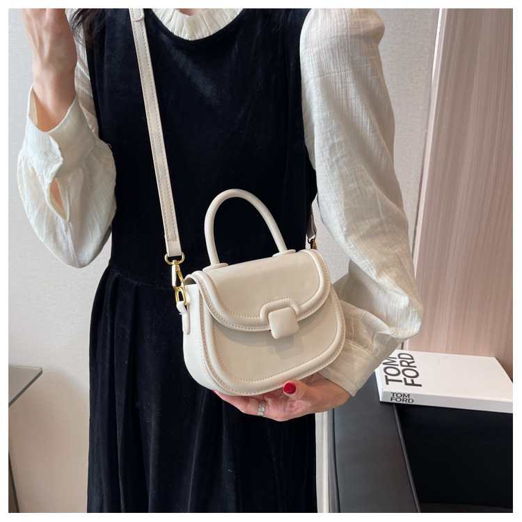 Women's bag summer fashion women's bag wholesale versatile niche design temperament armpit bag_voghion.com