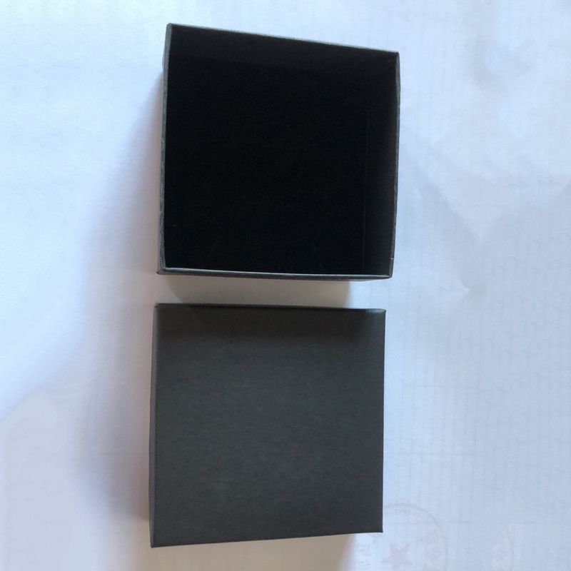 Scatola di imballaggio universale per gioielli con catena cubana in carta kraft di alta qualità Scatola regalo con coperchio in carta Heaven and Earth 7*7*3_voghion.com