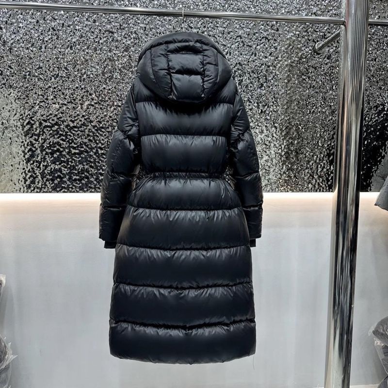 Women's Premium Black & Gold Longline Down Coat – Hooded, Waist-Defined Winter Jacket With High Fill Power (86-90% White Duck Down)_voghion.com