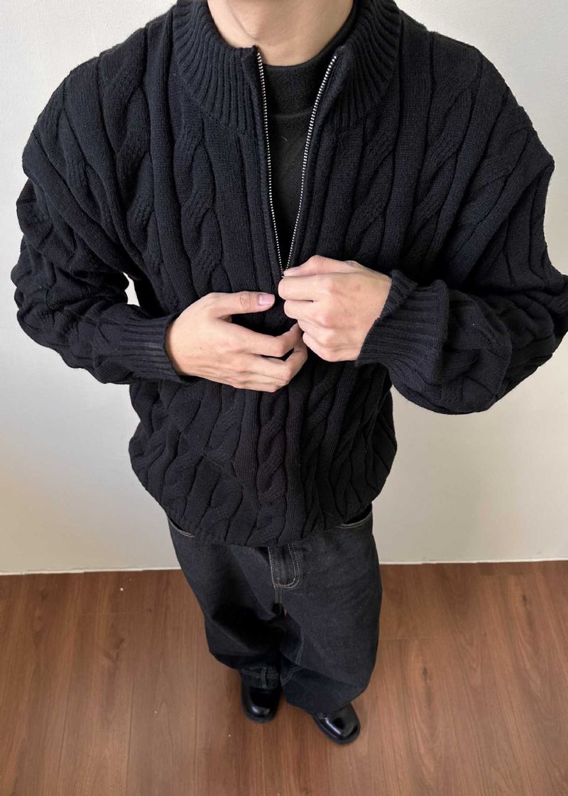 Relaxed Cable-Knit Sweater – British-Inspired Chunky Half-Zip Pullover For Men & Women (Oversized Fit, Gray/Black/Beige, )_voghion.com
