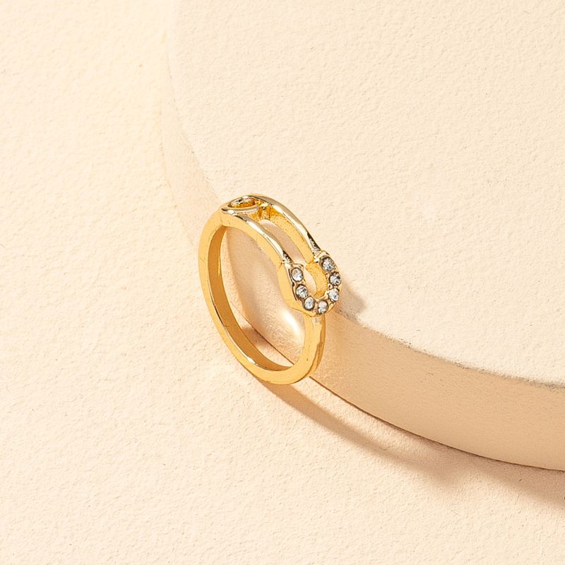 Spilla minimalista giapponese e coreana con cerchio semplice intarsiato con diamanti, lusso leggero, nicchia cubana, celebrità di Internet_voghion.com