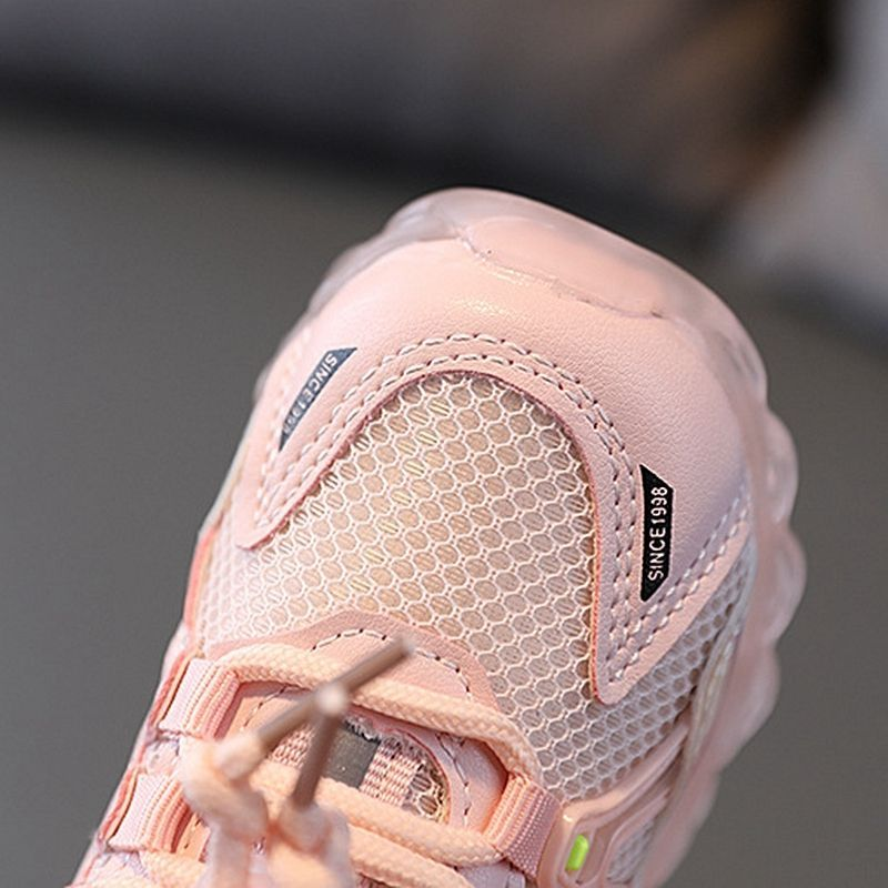 Kinder Turnschuhe mit LED-Leuchten für Jungen und Mädchen, atmungsaktiv, Laufschuhe, Cartoon-Design, Tennisschuhe_voghion.com