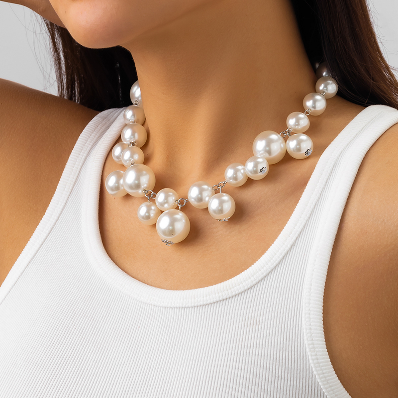 Pearl Choker Necklace Chunky Beaded Statement Collar Women's Short Punk Style Necklace Adjustable Clasp Closure_voghion.com