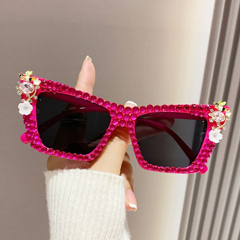 New Rhinestone With Diamond Inlaid Cat Eye Frame, Fashionable For Women, Trendy And Versatile Sunglasses Glasses_voghion.com