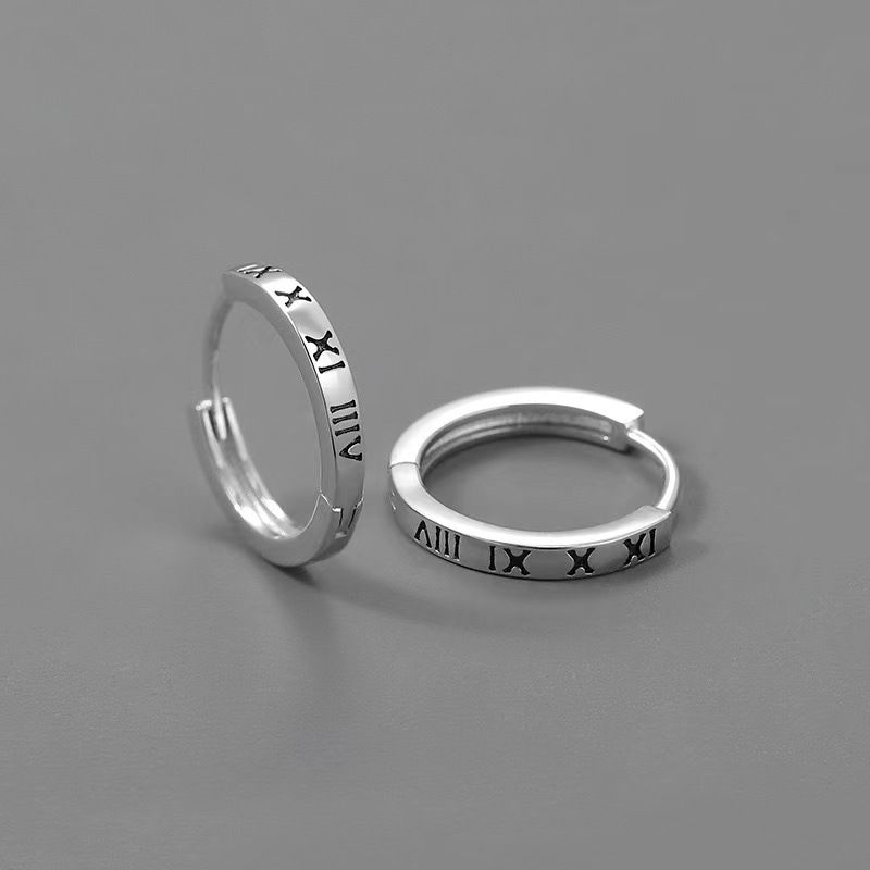 2024 Nuovi orecchini a bottone con lettere di design di nicchia per uomo, alla moda e alla moda_voghion.com