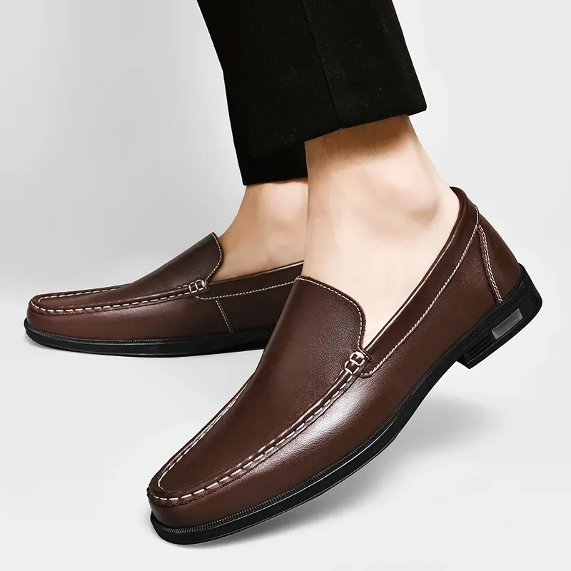 Herren Usmarke Slipper aus echtem Leder Neue Freizeitschuhe für Herren Designer Mokassins Heißer Verkauf Drive Schuhe_voghion.com