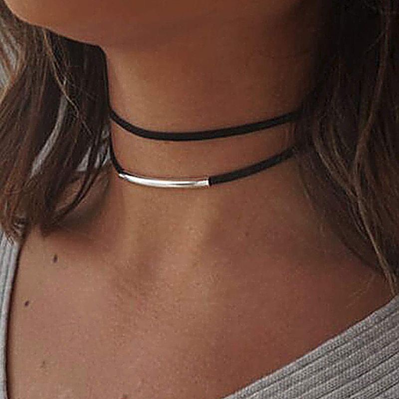 Collana girocollo corta in velluto a doppio strato, stile gotico, in metallo, nera, per donna_voghion.com
