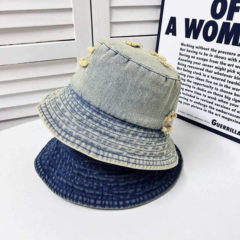 Jeans da pescatore in denim usurato con fori rotti per donna in primavera estate, versione coreana versatile, che mostra il viso, piccola ombreggiatura,_voghion.com