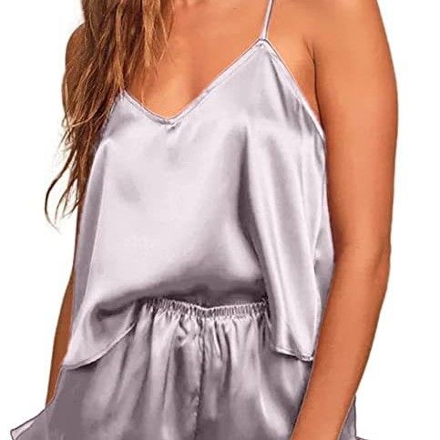 Nachtwäsche Damen Seide Einfarbig V-Ausschnitt Hosenträger Shorts Zweiteiler Pamas Sexy Mode Home Kleidung Anzug_voghion.com