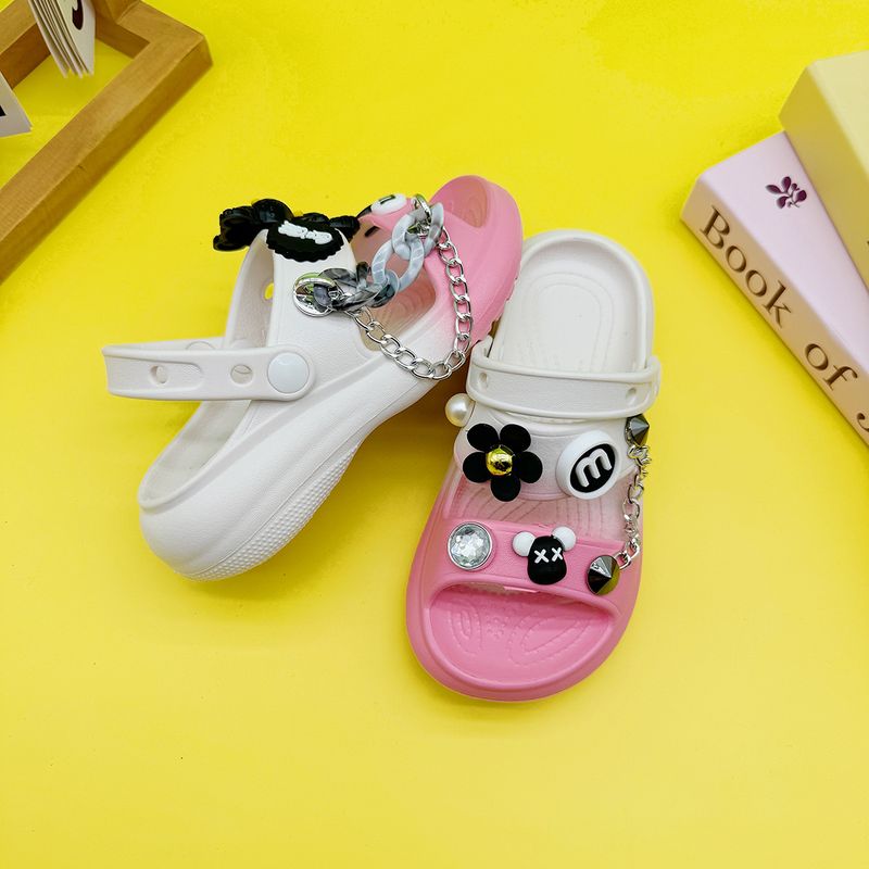 Cartoon-Kette, gewalttätiger Bär, Eltern-Kind-Hausschuhe, neue vielseitige flache Jungen- und Mädchen-Sandalen mit weicher Sohle_voghion.com