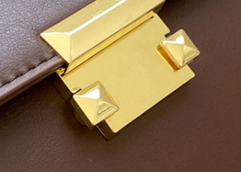 2023 Herbst/Winter Square Lock Mini Eltern-Kind Crossbody Cross-Dressing Lippenstift Handy Kleine quadratisc_voghion.com