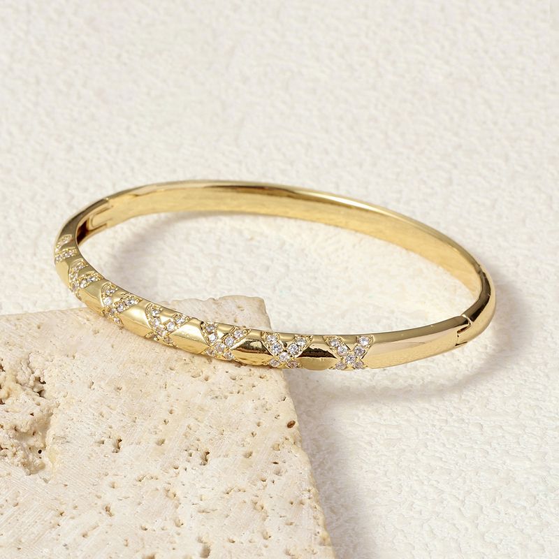 Inlaid Diamond Unique Creative Cross Snake Pattern Open Clasp Zircon Bracelet Fashion Trend Exquisite_voghion.com