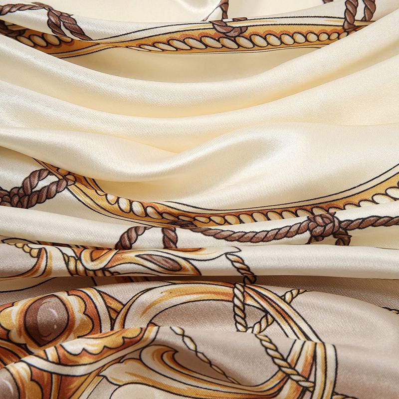 Virves drukas galvas šalle Eleganta temperamenta zīda 90 cm liela šalle_voghion.com