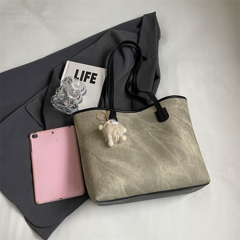 Trendy Oversized Tote Bag For Women - PU Leather Shoulder Bag With Gold Foil Print, Spacious XL College Book Bag For Daily Commute & Casual Outings_voghion.com