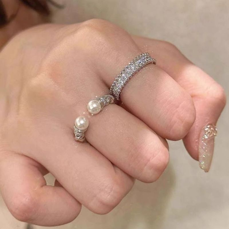 Vintage Style Silver Pearl For Women, Niche Design, Light Luxury, Versatile, High-End Feel, Simple Open Twist Index_voghion.com