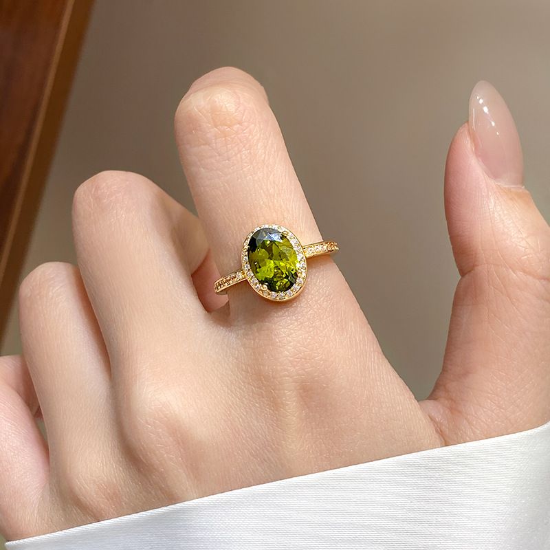 Olivgrüner Zirkonring im französischen Hofstil – Elegantes, luxuriöses, offenes Design für Damen_voghion.com