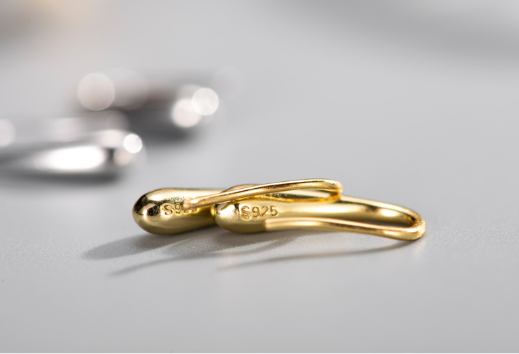 VENUS 100% Sterling Sier Orecchino a goccia per le donne Ragazza Regalo Goccia d'acqua Bella curva Gancio per l'orecchio Glegant Des_voghion.com