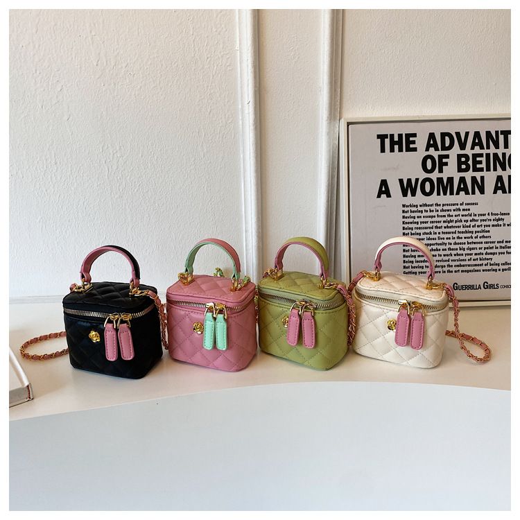 Lingge Chain Small Square for Women 2024 New Embroidery Thread Women's Handheld Box Versatile Single Shoulder Crossbody_voghion.com