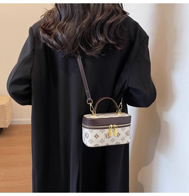 Fashionable Handheld for Women's 2024 New Versatile Printed Small Square with Advanced Sense Crossbody Box Bag_voghion.com