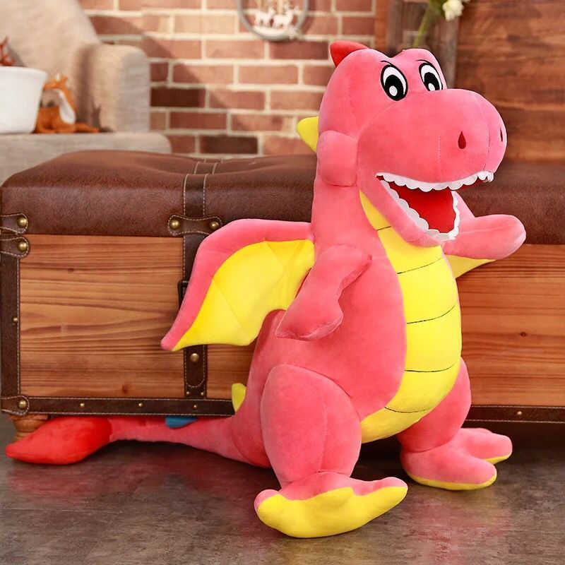 Et un adorable dinosaure en peluche, une poupée dragon ailé, un animal en peluche_voghion.com