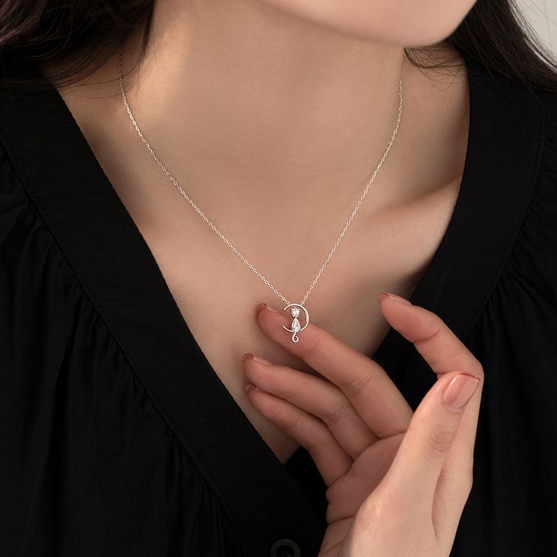 Moon Cat Necklace Women, Ins Style, Simple Luxurious, Niche Design, Collarbone Cute, Gift For Friends And Besties_voghion.com