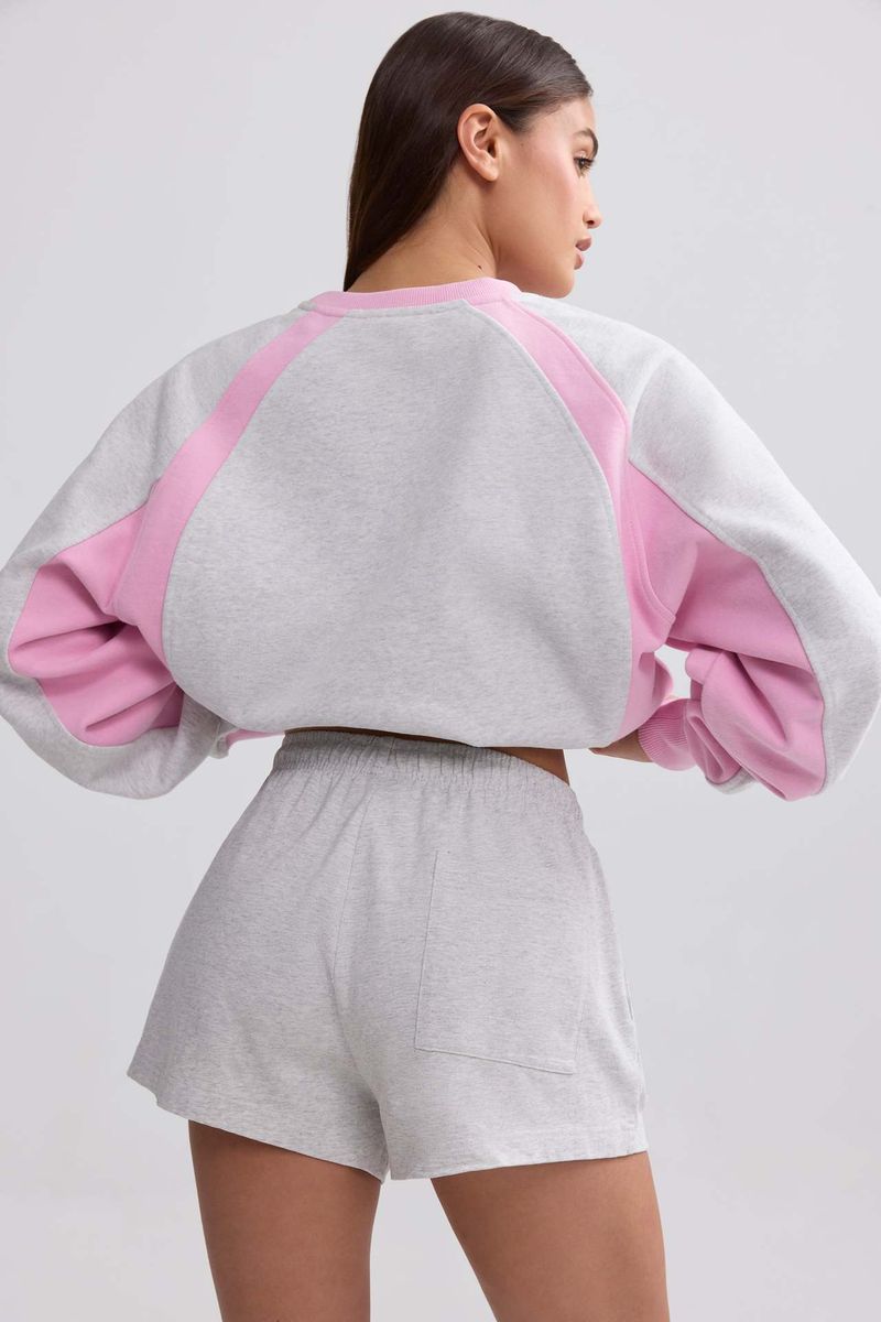 Color-block hoodie en shorts set voor dames – oversized pullover met bijpassende lounge shorts (streetwear stijl, S-XL, 3 neutrale tinten)_voghion.com