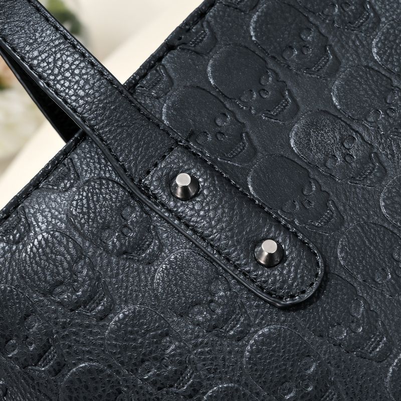 Borsa a tracolla con stampa teschio borchiato - Grande borsa a tracolla alla moda con tracolla staccabile - Borsa a mano in stile gotico punk per donna_voghion.com