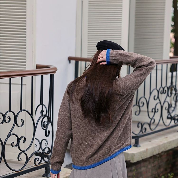 Korean Style Round Neck Color Block Women Long Sleeve Short Knitted Top Niche Design Loose Wool Sweater Base Layer_voghion.com
