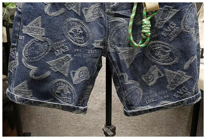 Herrenbekleidung Sommer beflockte Herren-Shorts Internet-Prominente gleichen Stil Persönlichkeit Trend lässig gerade Shorts Männer_voghion.com