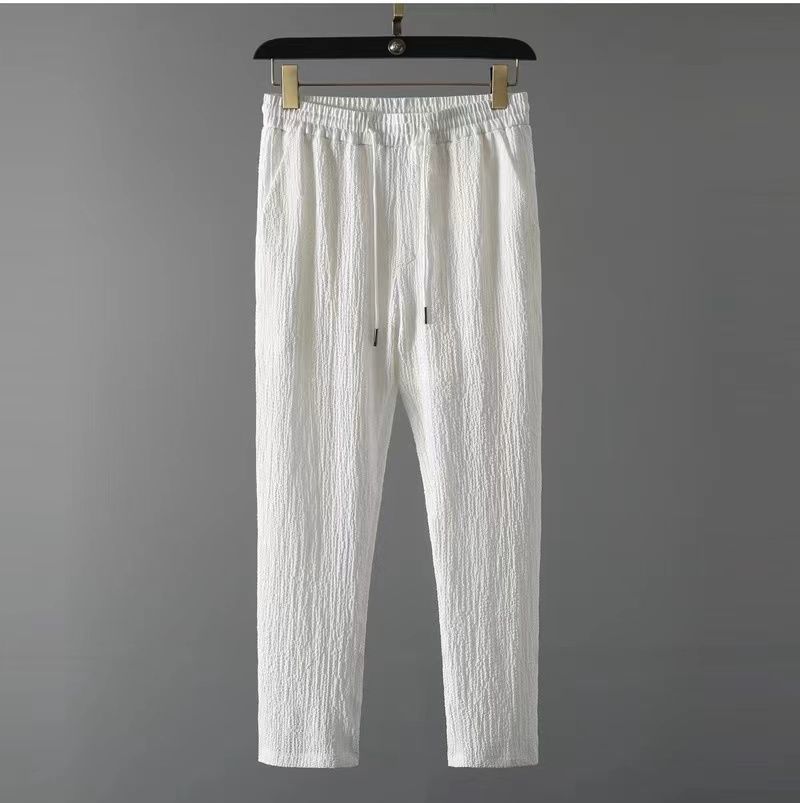 Herrenbekleidung Leichter Luxus-Plissee-Freizeitsportanzug Leichter, atmungsaktiver Herren-Mode-Revers-Kurzarmhose-Zweiteiler_voghion.com