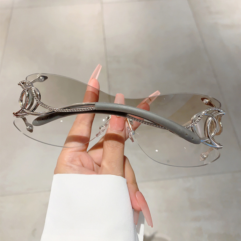 New Style Personality Fashion Frameless One-piece Snake Temple Tech Sense Y2K Quirky Sunglasses_voghion.com