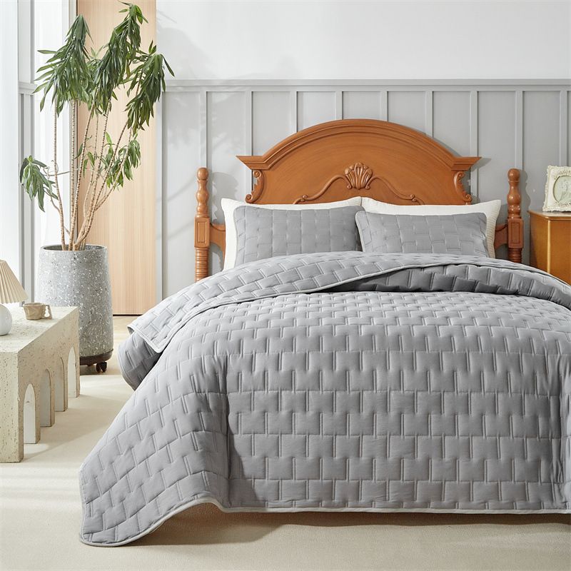 Mountain Pattern Bedspread - Premium Quilted Cover (King/Queen Size Wrinkle-Resistant Breathable Cotton Stylish Geometric Design)_voghion.com