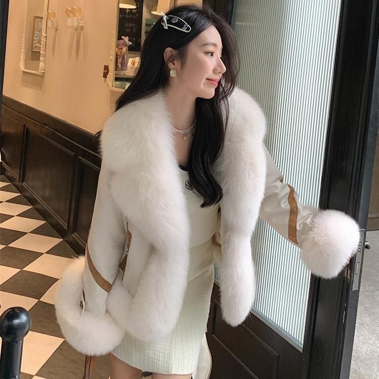 Vêtements pour femmes Manteau de fourrure Femme Court Automne et Hiver Nouveau Style Coton Épaississement Mode Manteau en daim Jeune_voghion.com