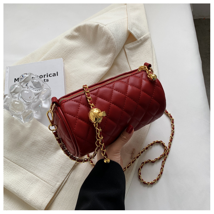 Lingge cilindrica per le donne 2024 nuovo stile alla moda ed elegante, borsa a tracolla diagonale con catena versatile, monospalla_voghion.com