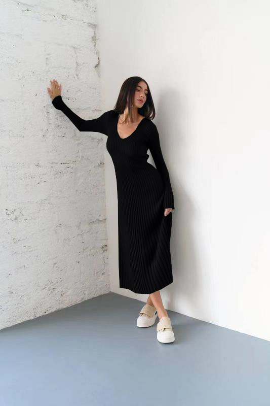 Abiti lunghi da donna in maglia snellente con maniche svasate e scollo a V_voghion.com