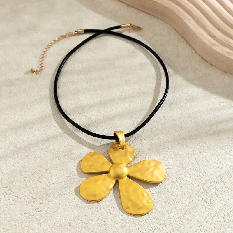 IngeSight.Z Exaggerated Large Metal Smooth Flower Pendant for Women Gothic Black PU Leather Choker Necklace Jewelry_voghion.com