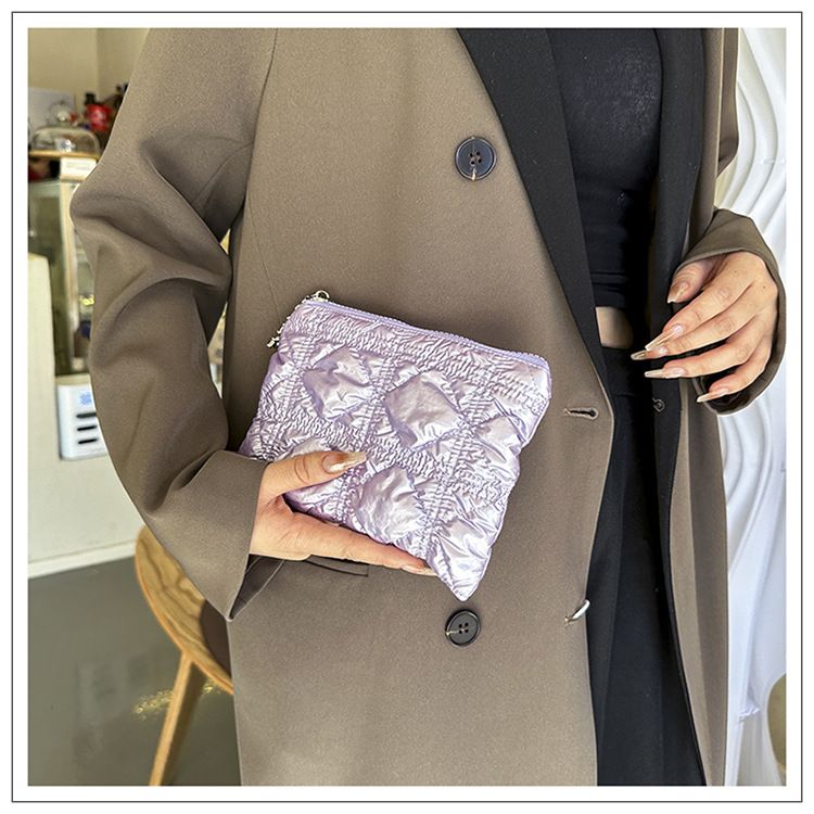 2024 new handheld wallet, embroidered diamond grid small bag, cute and versatile spare wallet, lightweight cloud card bag_voghion.com