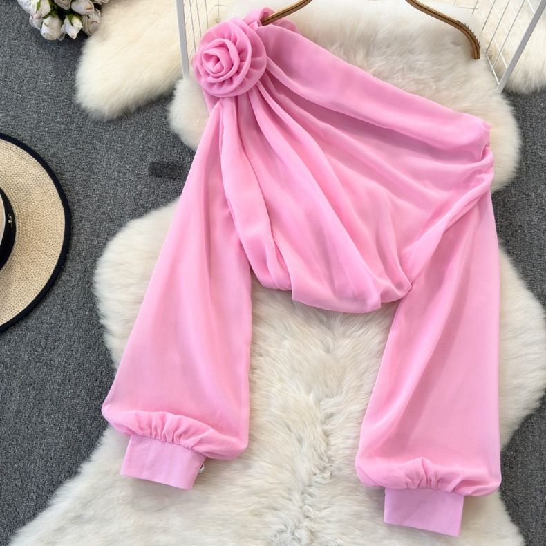 Damenbekleidung Modedesign dreidimensionale Blume schräger Kragen schulterfrei locker schlank Chiffonhemd Damen Casual Tops_voghion.com