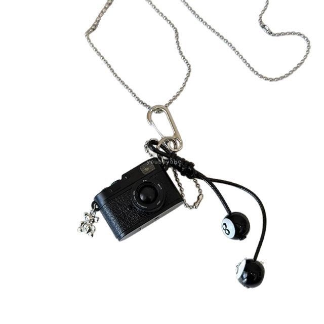 Hip Hop Flash Camera Necklace Long Pendant Ins Personality Versatile Clubbing Sweater Chain Unisex Couple Accessories_voghion.com