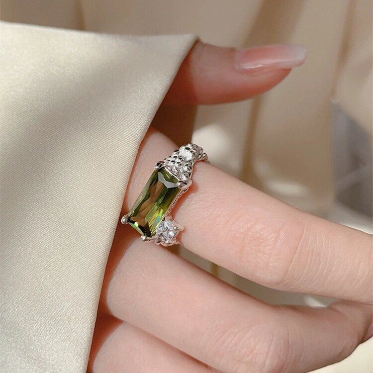 S Pure Silver High-end Emerald Zircon Ins Women's Niche Light Luxury Design Irregular Double Index Finger Ring_voghion.com