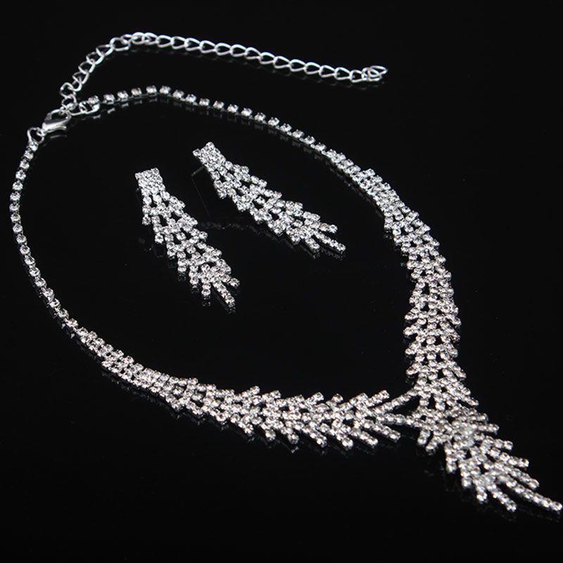 Set di collana e orecchini a catena con clavicola alla moda coreana versatile per spose, strass, abiti da banchetto per matrimoni da donna,_voghion.com